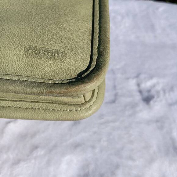 Coach Chunky Case 7165 - Picture 13 of 16